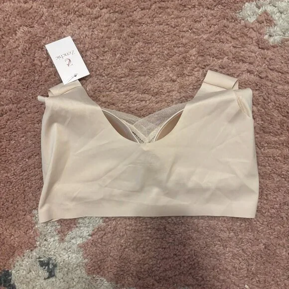 NWT Floral Lace Seamless Bra Womens Sz 2XL Soft Sexy Sheer Intimates Tan Beige - Picture 2 of 6